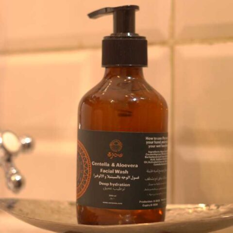 Centella facial wash
